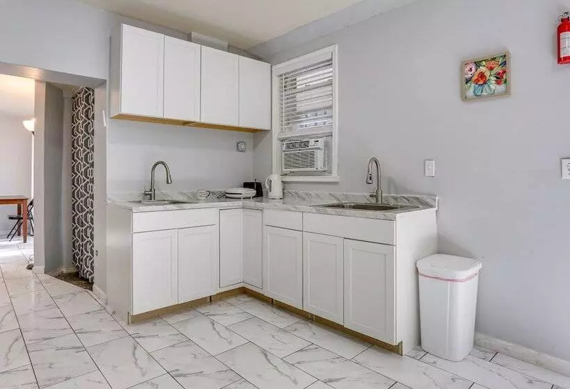 Monticello Vacation Home W/ Yard: 2 Mi To Downtown