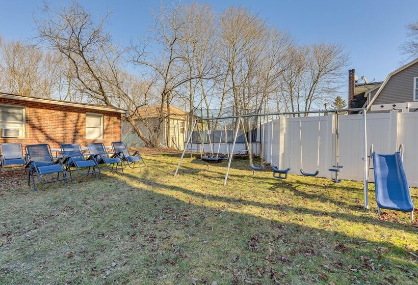 Monticello Vacation Home W/ Yard: 2 Mi To Downtown