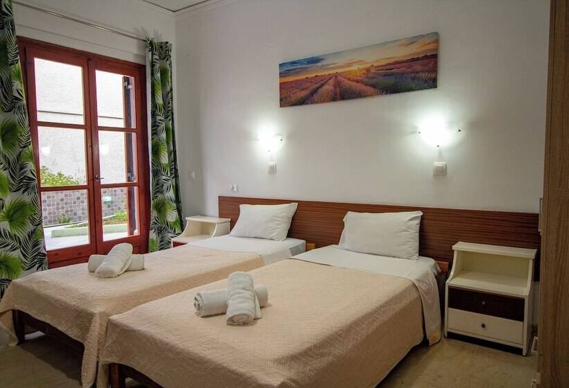 بنسيون Harry's Bar & Apartments