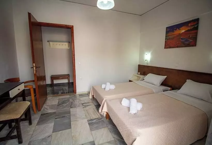 Majatalo Harry's Bar & Apartments