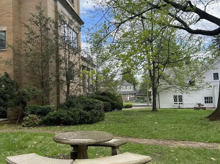 Majatalo The Dery House