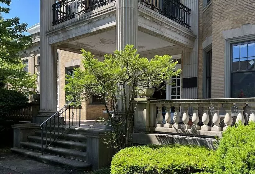 Majatalo The Dery House