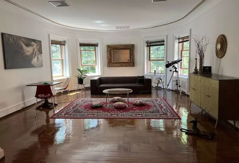 Majatalo The Dery House