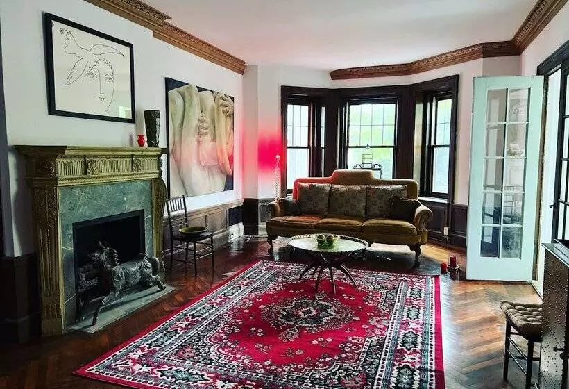 Majatalo The Dery House