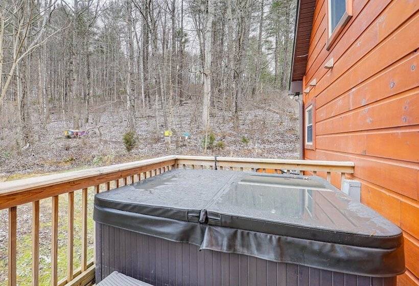 Pet Friendly Butler Cabin W/ Hot Tub, Walk To Lake