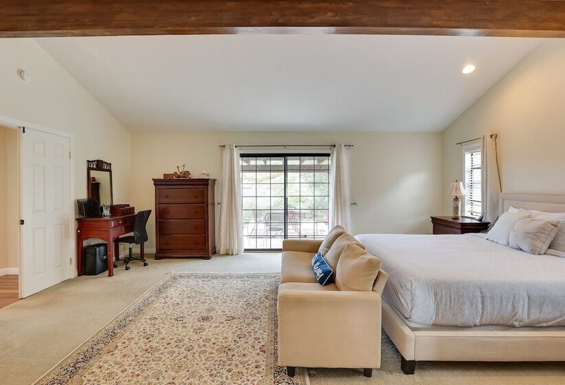 Pet Friendly Temecula Home In Wine Country!