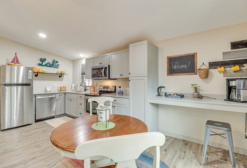 1/2 Mi To Bear Creek Lake: Gem W/ Fire Pit!