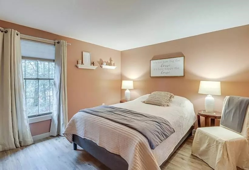 1/2 Mi To Bear Creek Lake: Gem W/ Fire Pit!