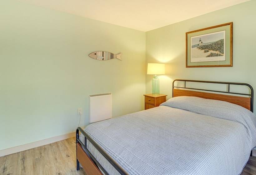 1/2 Mi To Bear Creek Lake: Gem W/ Fire Pit!