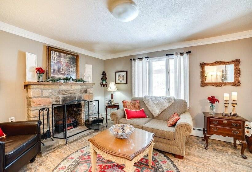 Rector Home W/ Hot Tub ~ 6 Mi To Ligonier!