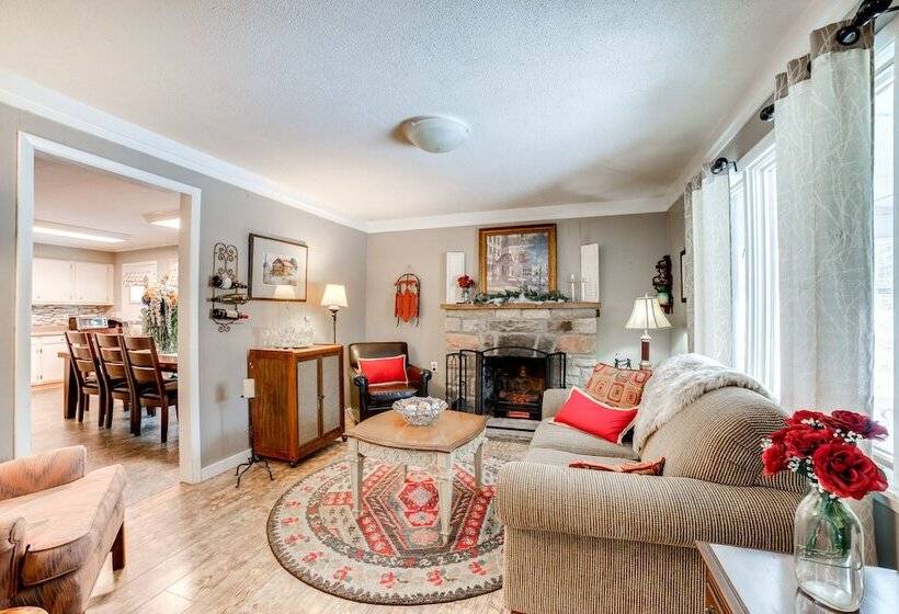 Rector Home W/ Hot Tub ~ 6 Mi To Ligonier!