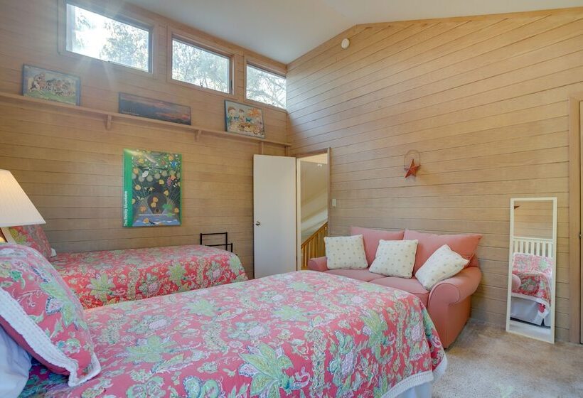 Rehoboth Beach Retreat W/ Dock, Walk To Water!