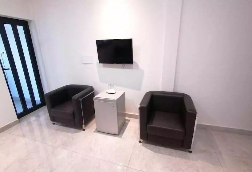 هتل Résidence hôtelière Kawerou