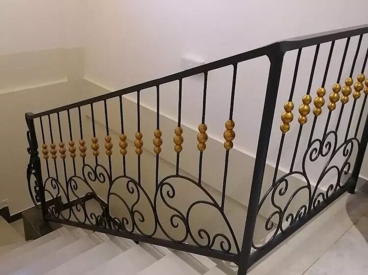 هتل Résidence hôtelière Kawerou