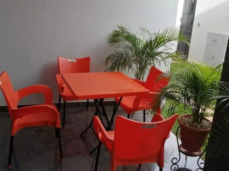 هتل Résidence hôtelière Kawerou