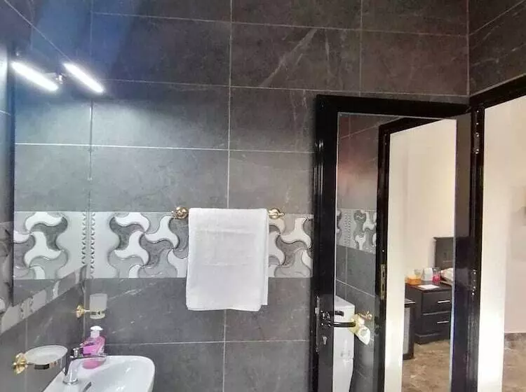 هتل Résidence hôtelière Kawerou