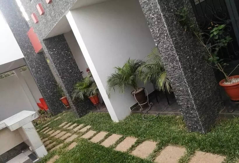 هتل Résidence hôtelière Kawerou