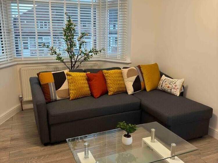 레지던스 Ldeal Home For Large Groups,families & Contractors