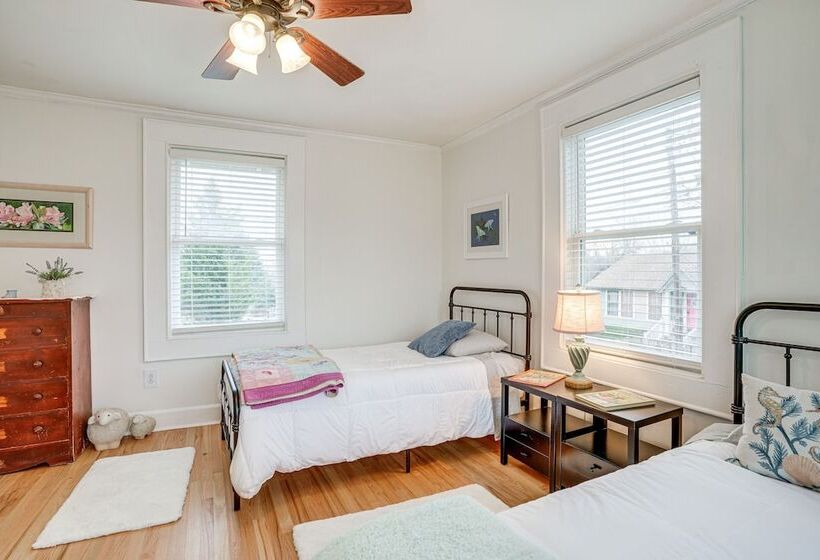 Rossville Home Near Downtown & Lookout Mountain!