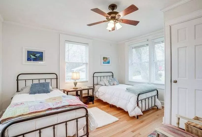 Rossville Home Near Downtown & Lookout Mountain!