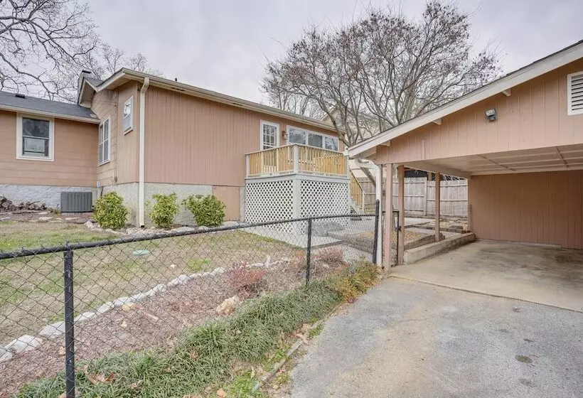 Rossville Home Near Downtown & Lookout Mountain!