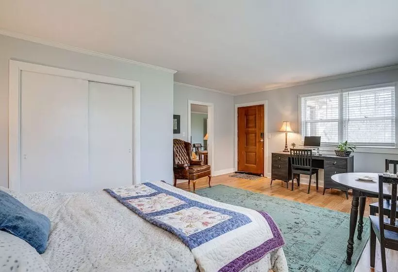 Rossville Home Near Downtown & Lookout Mountain!