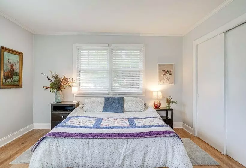 Rossville Home Near Downtown & Lookout Mountain!