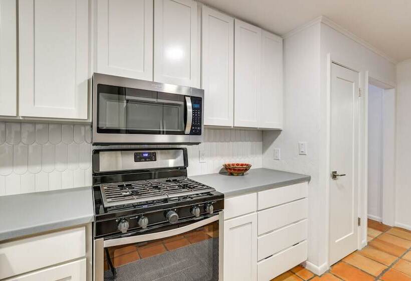 Sunny Gainesville Home ~ Half Mi To Uf Campus!