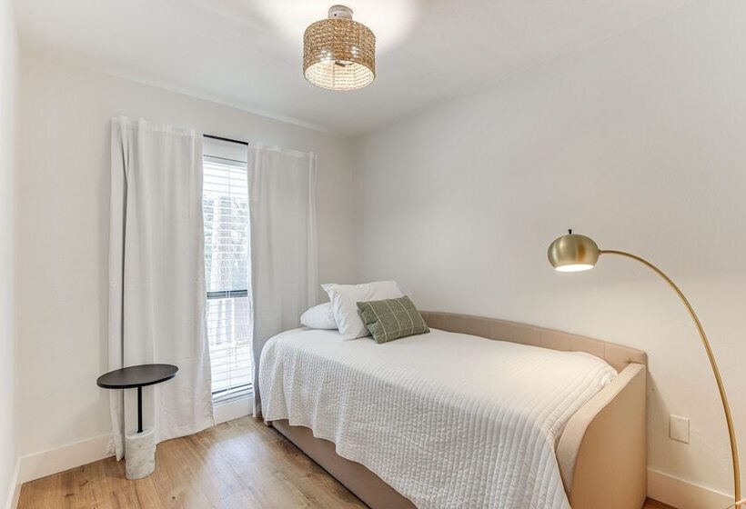 Sunny Gainesville Home ~ Half Mi To Uf Campus!