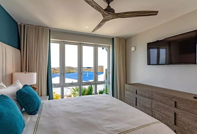 The Point At Petite Calivigny