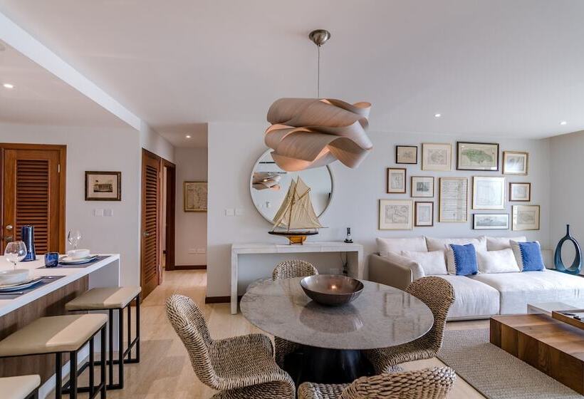 The Point At Petite Calivigny