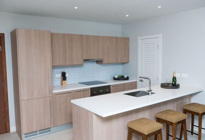 The Point At Petite Calivigny