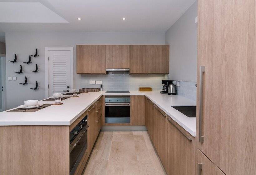 The Point At Petite Calivigny