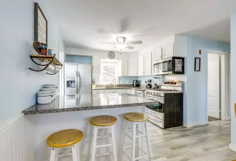 Worcester Home On Indian Lake W/ Shared Boat Dock!