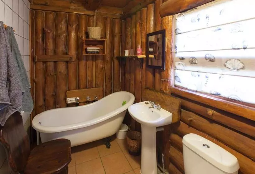 A Log Home At Buffalo Creek