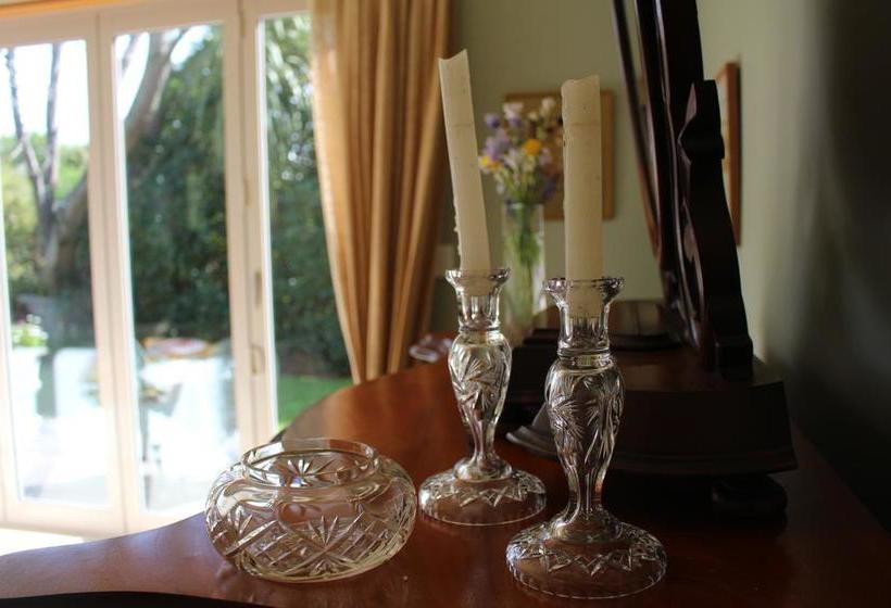 Bed and Breakfast Akaroa Fyrnebrooke House