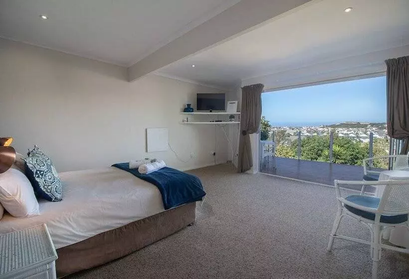 Aamiaismajoitus (B&B) Dockside Guest House