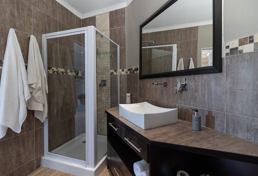 Bed and Breakfast Dockside Guest House