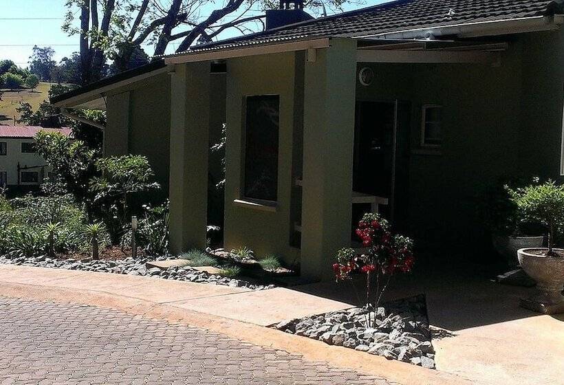 مسافرخانه The Place Guest House