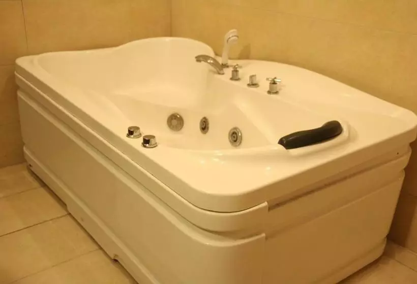 هتل Garvaish Luxury