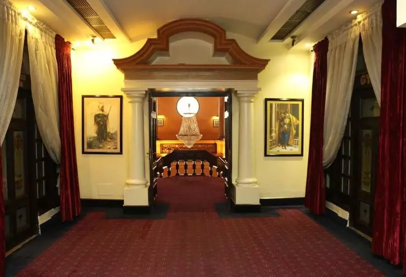 هتل Garvaish Luxury