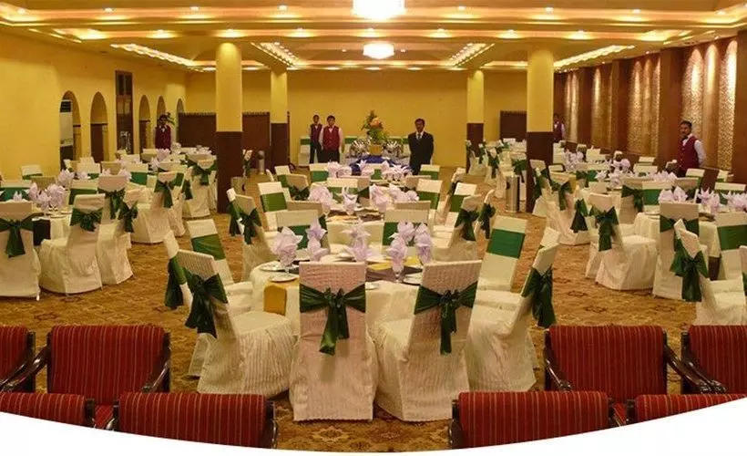 هتل Garvaish Luxury