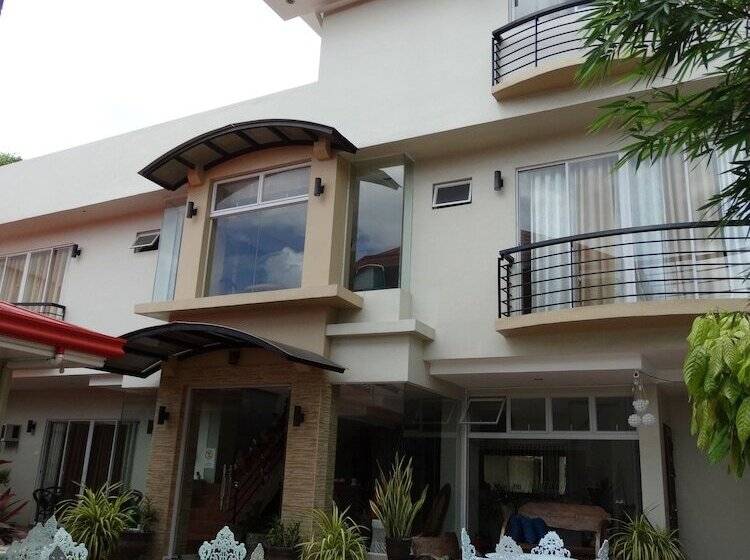 هتل Harbour Gardens Tourist Inn