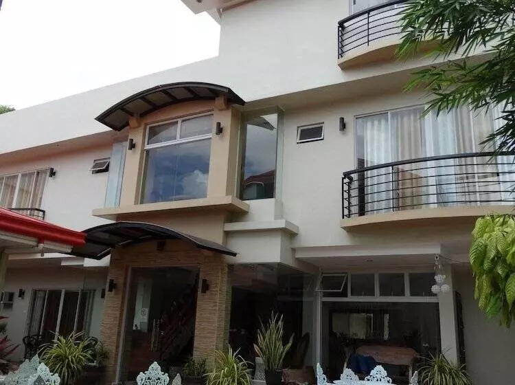 ホテル Harbour Gardens Tourist Inn