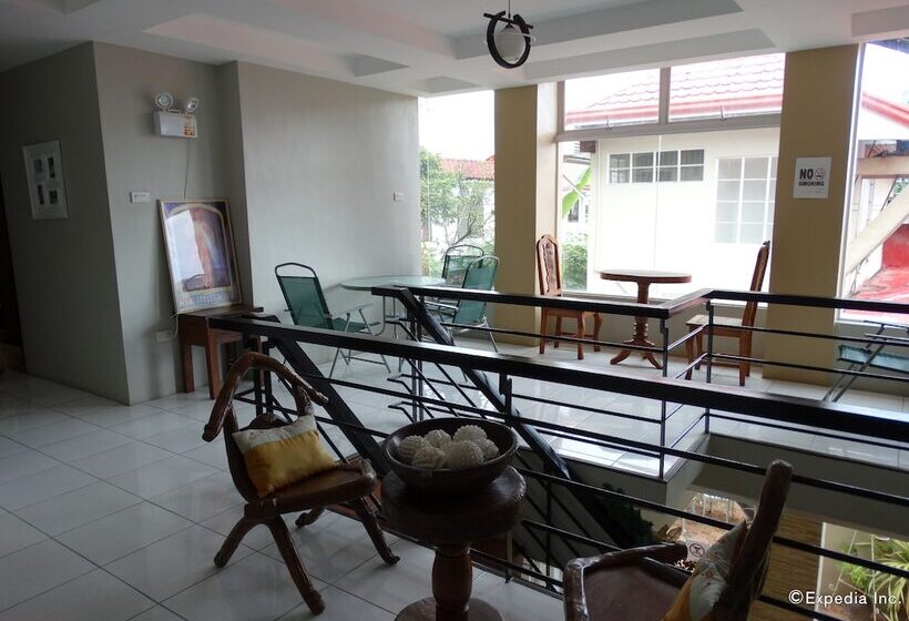 هتل Harbour Gardens Tourist Inn