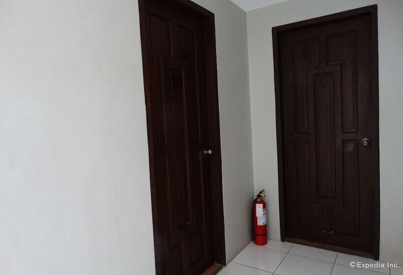 هتل Harbour Gardens Tourist Inn