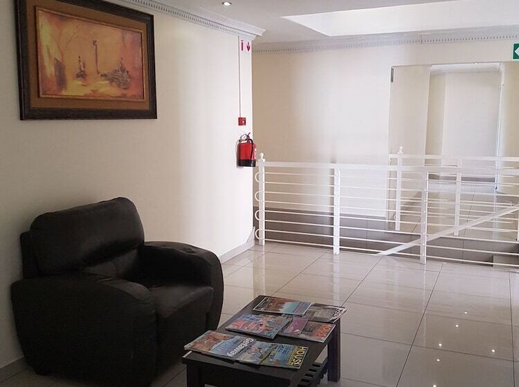 בית מלון כפרי The Inn By Ilawu