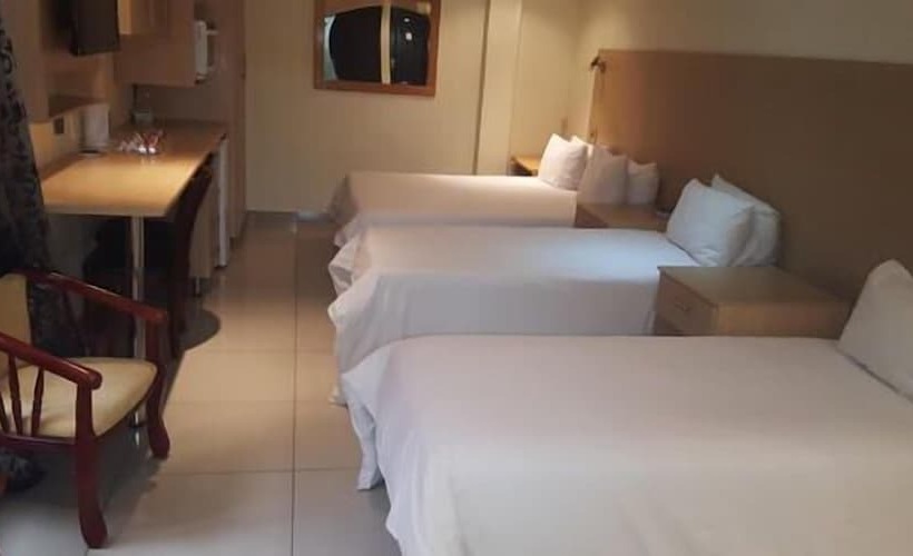 בית מלון כפרי The Inn By Ilawu