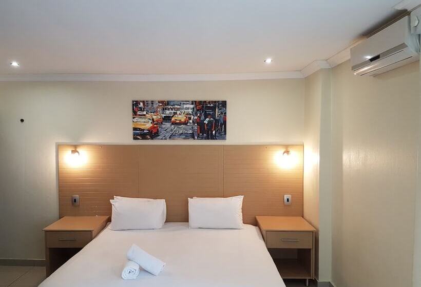 בית מלון כפרי The Inn By Ilawu