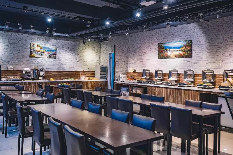 Joy Hotel Sanchung